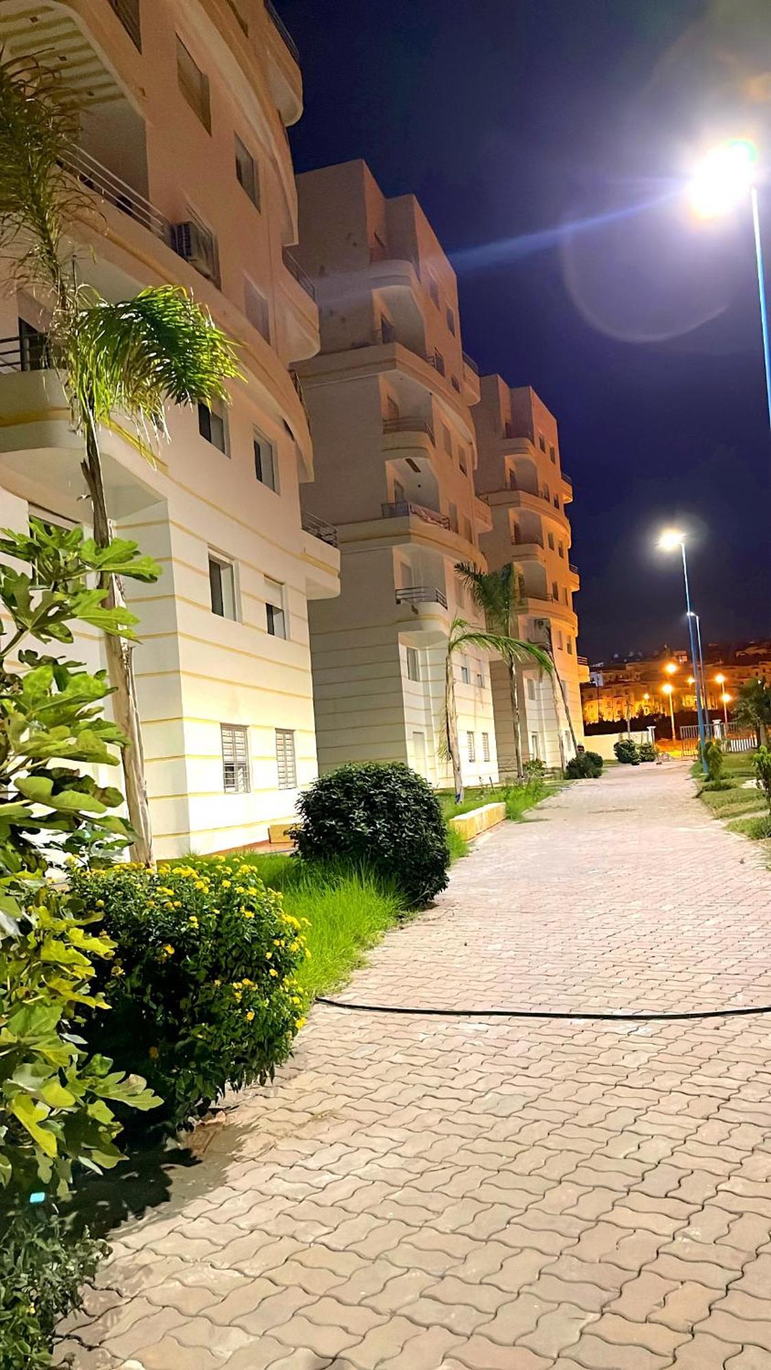 Elegant Appartement Avec Un Acces Piscine Jardin Parking Sous-Sol Et Wifi Haut Debit Fibre Optique Tanger Eksteriør billede