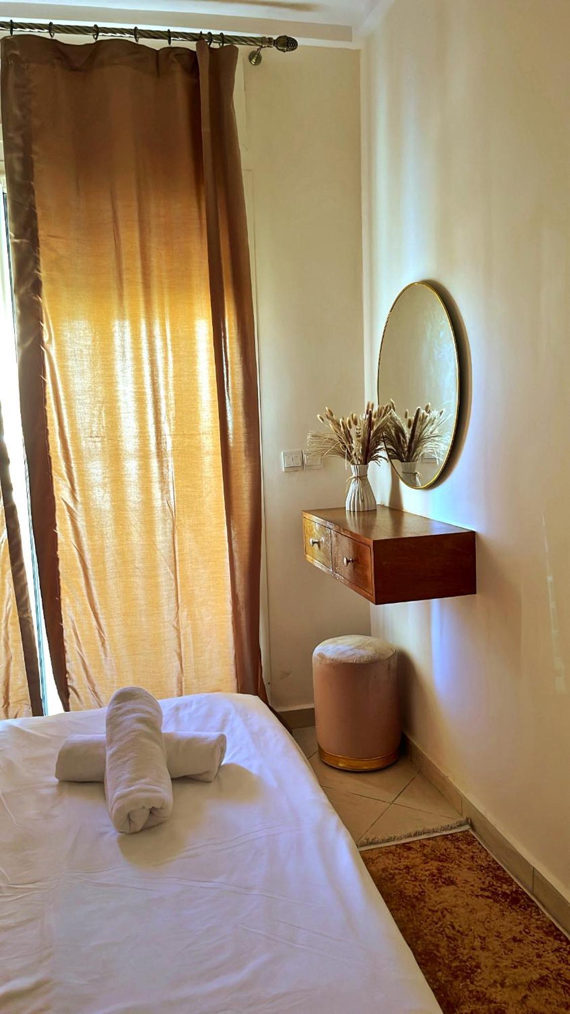Elegant Appartement Avec Un Acces Piscine Jardin Parking Sous-Sol Et Wifi Haut Debit Fibre Optique Tanger Eksteriør billede